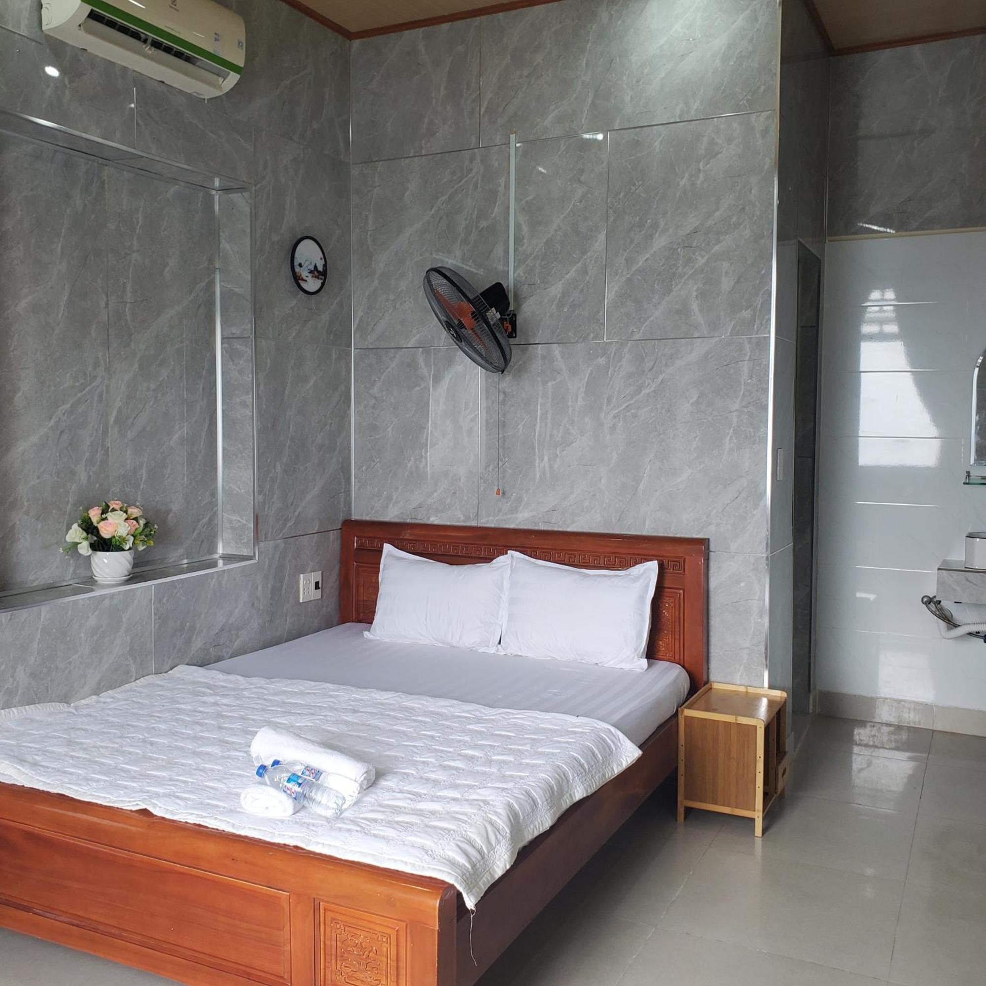 Tuan Thanh Homestay Tân Hiệ Exteriér fotografie